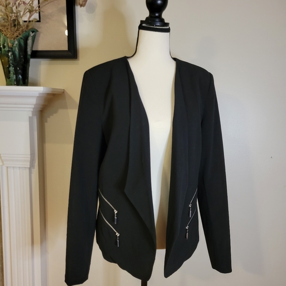 Premise Studio Zipper Detailed Blazer - Picture 2 of 8